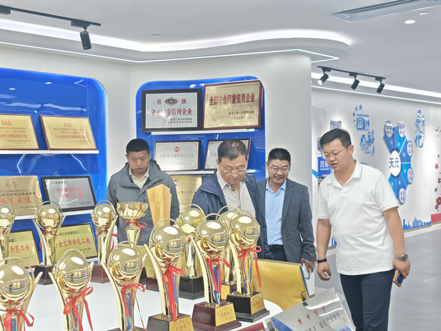六建：聚力对接拓渠道，实地观摩促合作