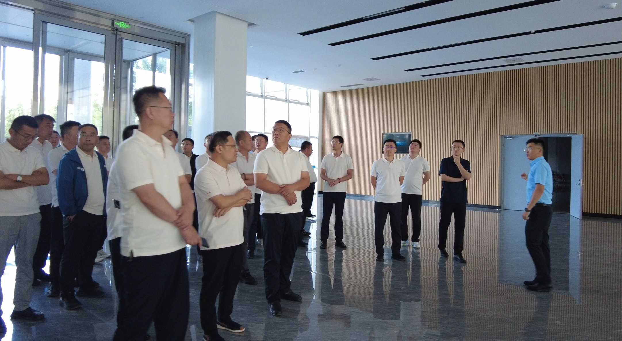 工程管理部组织开展外部标杆项目观摩交流活动